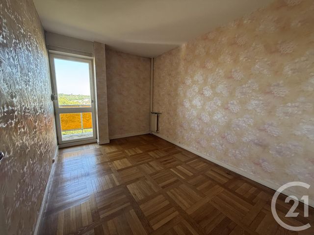 Appartement F3 &agrave; vendre - 3 pi&egrave;ces - 69 m2 - Melun - 77 - ILE-DE-FRANCE
