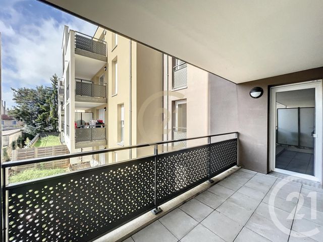 Appartement F4 &agrave; louer - 4 pi&egrave;ces - 67,30 m2 - Melun - 77 - ILE-DE-FRANCE