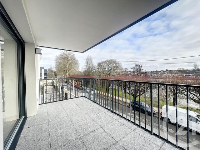 Appartement F3 &agrave; louer - 3 pi&egrave;ces - 61,10 m2 - Le Mee Sur Seine - 77 - ILE-DE-FRANCE
