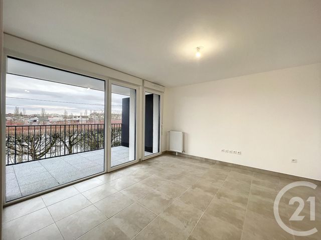 Appartement F3 &agrave; louer - 3 pi&egrave;ces - 61,10 m2 - Le Mee Sur Seine - 77 - ILE-DE-FRANCE