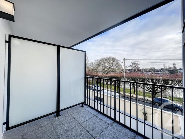 Appartement F3 &agrave; louer - 3 pi&egrave;ces - 61,10 m2 - Le Mee Sur Seine - 77 - ILE-DE-FRANCE
