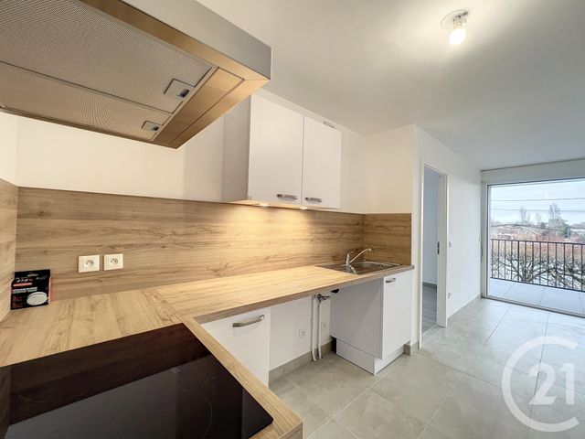 Appartement F3 &agrave; louer - 3 pi&egrave;ces - 61,10 m2 - Le Mee Sur Seine - 77 - ILE-DE-FRANCE
