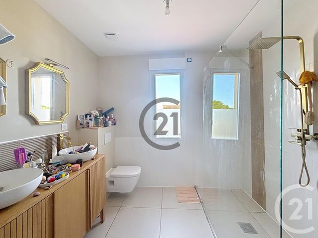 Maison &agrave; louer - 5 pi&egrave;ces - 115,77 m2 - Maincy - 77 - ILE-DE-FRANCE