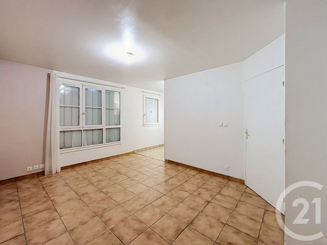 appartement - ST FARGEAU PONTHIERRY - 77