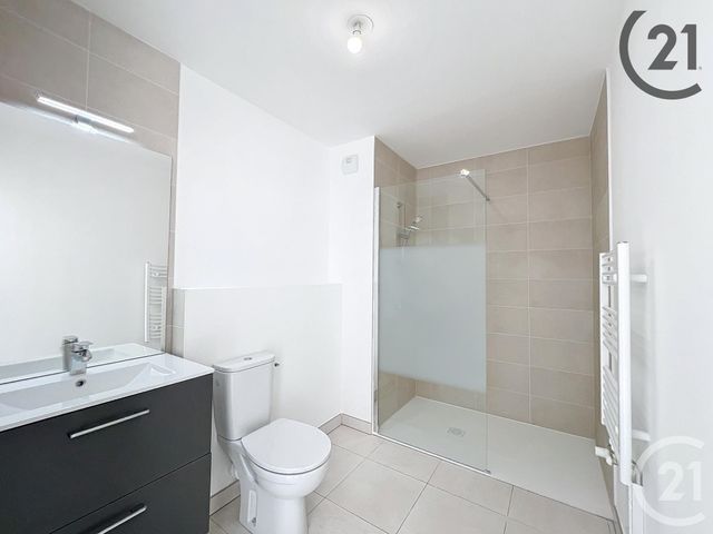 Appartement F2 &agrave; louer - 2 pi&egrave;ces - 40,60 m2 - Dammarie Les Lys - 77 - ILE-DE-FRANCE
