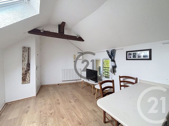 Appartement &agrave; louer - 2 pi&egrave;ces - 33,60 m2 - Melun - 77 - ILE-DE-FRANCE