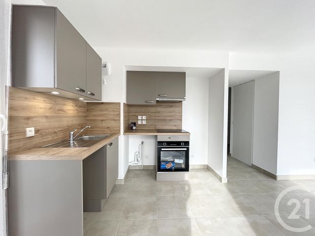 Appartement F3 &agrave; louer - 3 pi&egrave;ces - 58,91 m2 - Le Mee Sur Seine - 77 - ILE-DE-FRANCE