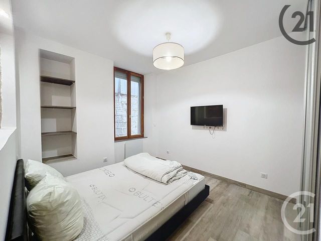 Appartement F3 &agrave; louer - 3 pi&egrave;ces - 61,01 m2 - Melun - 77 - ILE-DE-FRANCE