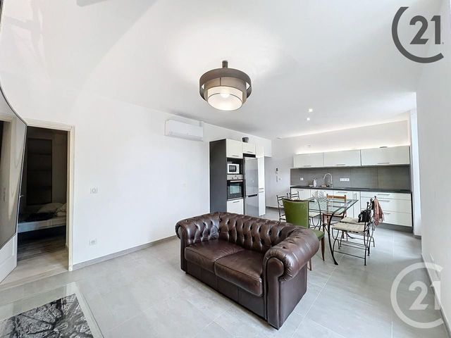 Appartement F3 &agrave; louer - 3 pi&egrave;ces - 61,01 m2 - Melun - 77 - ILE-DE-FRANCE