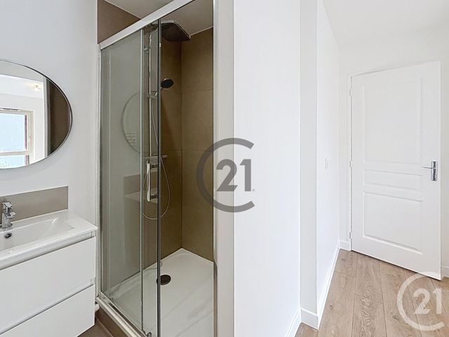 Appartement F4 &agrave; louer - 4 pi&egrave;ces - 96,88 m2 - Le Mee Sur Seine - 77 - ILE-DE-FRANCE