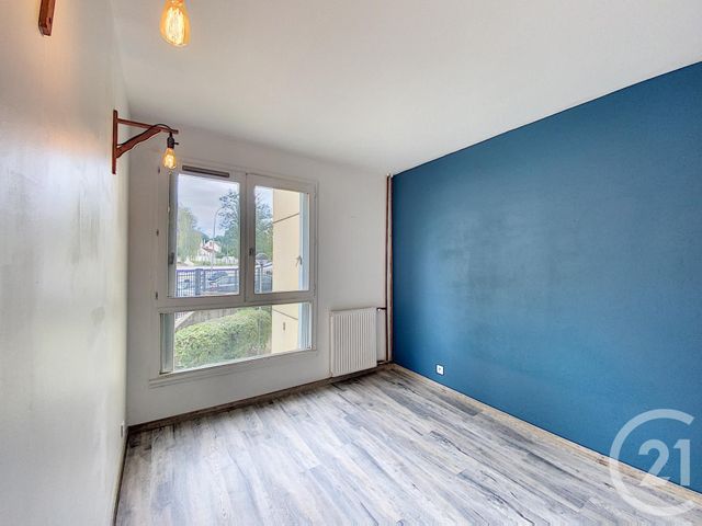 Appartement F4 &agrave; vendre - 4 pi&egrave;ces - 84,22 m2 - Melun - 77 - ILE-DE-FRANCE