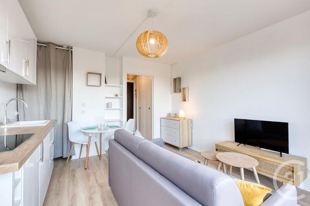 Appartement Studio &agrave; louer - 1 pi&egrave;ce - 26,60 m2 - Melun - 77 - ILE-DE-FRANCE