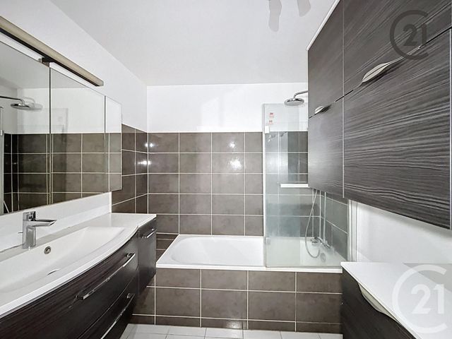 Appartement F3 à vendre - 3 pièces - 68,90 m2 - Moissy Cramayel - 77 - ILE-DE-FRANCE