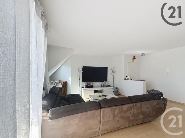 Afficher la photo en grand Appartement F3 à vendre - 3 pièces - 76,27 m2 - Lieusaint - 77 - ILE-DE-FRANCE