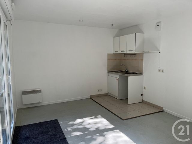 Afficher la photo en grand Appartement Studio à vendre - 1 pièce - 28,27 m2 - Combs La Ville - 77 - ILE-DE-FRANCE