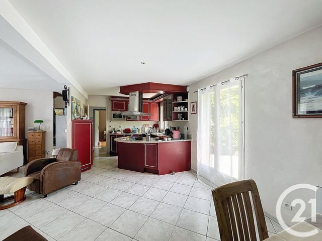 Maison à vendre - 7 pièces - 125 m2 - Combs La Ville - 77 - ILE-DE-FRANCE