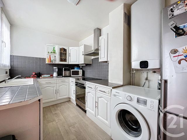 Appartement F4 à vendre - 4 pièces - 92,05 m2 - Combs La Ville - 77 - ILE-DE-FRANCE