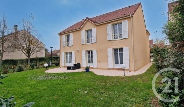Maison à vendre - 7 pièces - 157,48 m2 - Savigny Le Temple - 77 - ILE-DE-FRANCE
