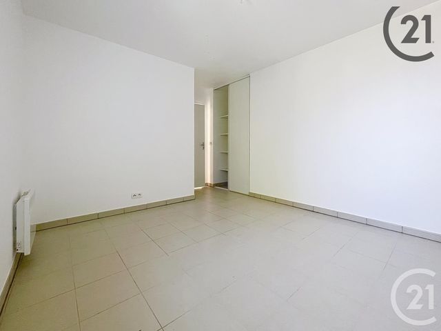 Afficher la photo en grand Appartement à vendre - 2 pièces - 46,17 m2 - Cesson - 77 - ILE-DE-FRANCE