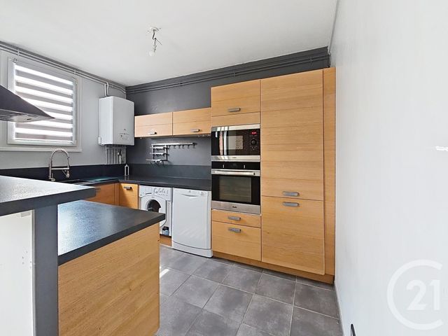 Appartement F5 à vendre - 5 pièces - 90,46 m2 - Moissy Cramayel - 77 - ILE-DE-FRANCE