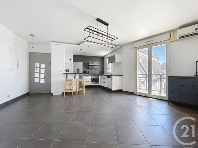 Appartement F3 à vendre - 3 pièces - 55,45 m2 - Pontault Combault - 77 - ILE-DE-FRANCE