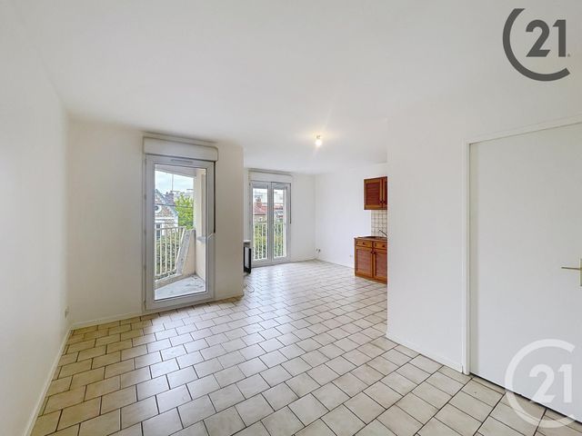 Appartement F1 à louer - 1 pièce - 29,60 m2 - Melun - 77 - ILE-DE-FRANCE