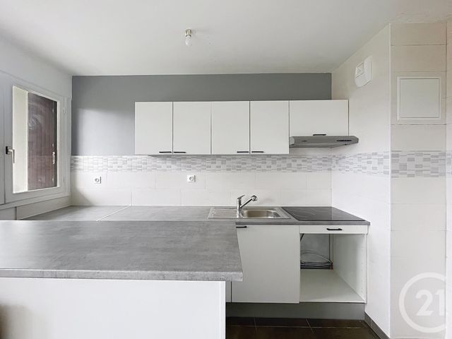 Appartement Studio &agrave; vendre - 1 pi&egrave;ce - 30,42 m2 - Combs La Ville - 77 - ILE-DE-FRANCE