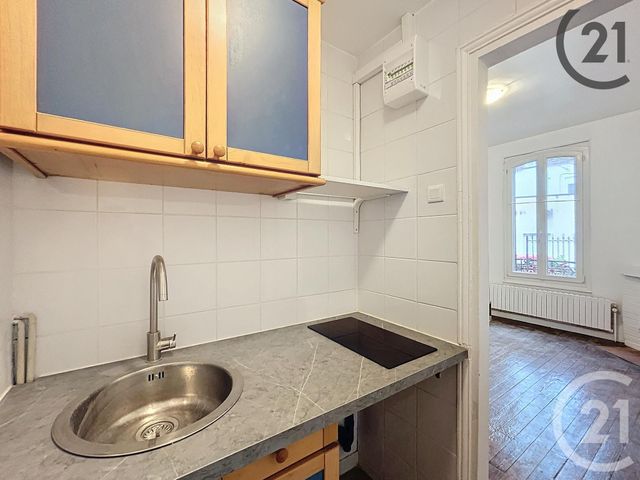 Appartement F1 à louer - 1 pièce - 24 m2 - Melun - 77 - ILE-DE-FRANCE