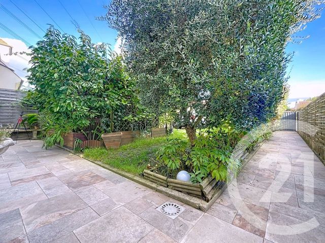 Maison à vendre - 5 pièces - 119 m2 - Lesigny - 77 - ILE-DE-FRANCE