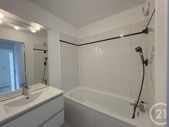 Appartement F2 &agrave; louer - 2 pi&egrave;ces - 40 m2 - Le Mee Sur Seine - 77 - ILE-DE-FRANCE