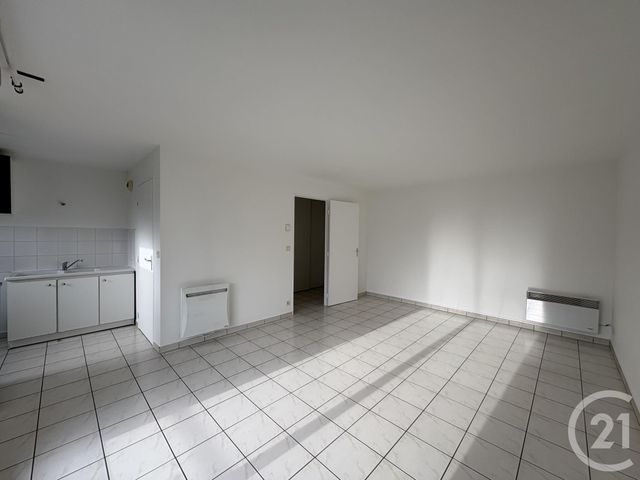 Appartement F2 &agrave; louer - 2 pi&egrave;ces - 40 m2 - Le Mee Sur Seine - 77 - ILE-DE-FRANCE