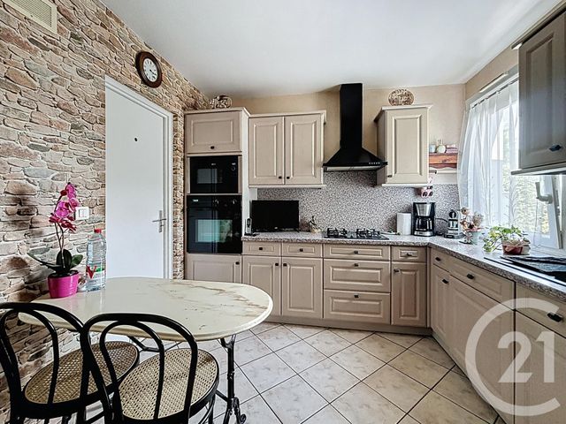 Maison à vendre - 5 pièces - 134,77 m2 - Combs La Ville - 77 - ILE-DE-FRANCE