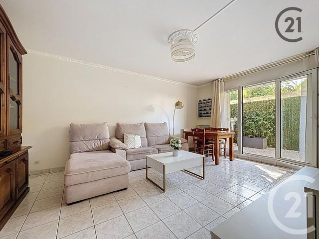 Appartement F2 à vendre - 2 pièces - 43,08 m2 - Combs La Ville - 77 - ILE-DE-FRANCE