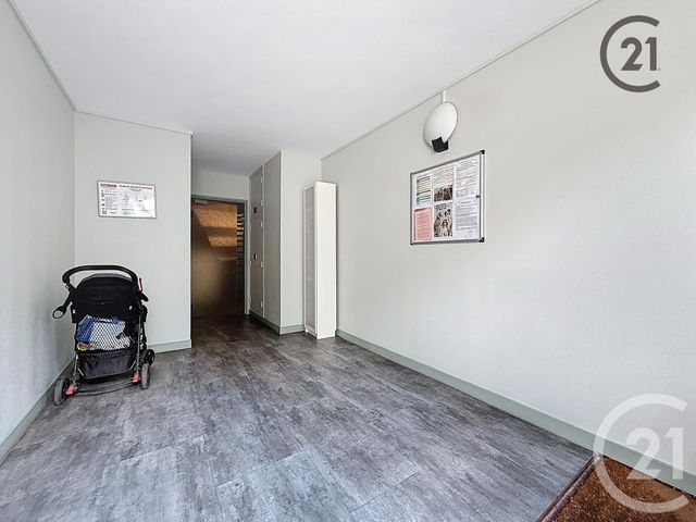 Afficher la photo en grand Appartement F5 à vendre - 5 pièces - 85,83 m2 - Combs La Ville - 77 - ILE-DE-FRANCE