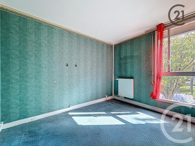 Afficher la photo en grand Appartement F5 à vendre - 5 pièces - 85,83 m2 - Combs La Ville - 77 - ILE-DE-FRANCE