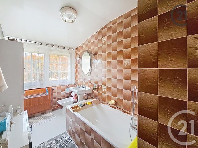 Afficher la photo en grand Maison à vendre - 5 pièces - 108,44 m2 - Moissy Cramayel - 77 - ILE-DE-FRANCE