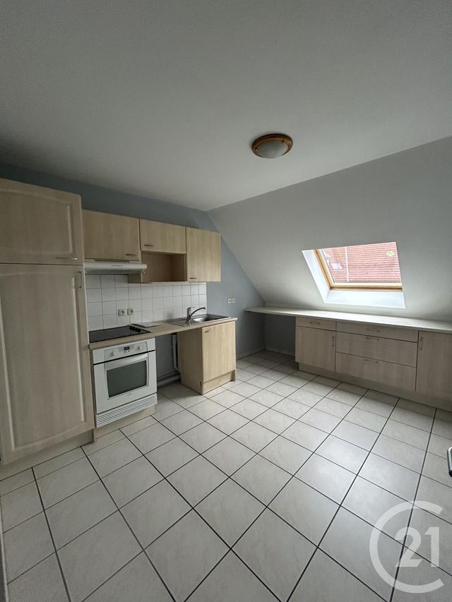 Appartement F3 à louer - 3 pièces - 95 m2 - Lieusaint - 77 - ILE-DE-FRANCE