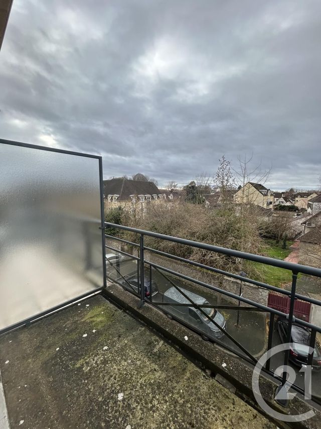 Appartement F3 à louer - 3 pièces - 95 m2 - Lieusaint - 77 - ILE-DE-FRANCE