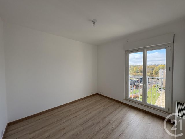 Afficher la photo en grand Appartement F2 à louer - 2 pièces - 50,26 m2 - Dammarie Les Lys - 77 - ILE-DE-FRANCE