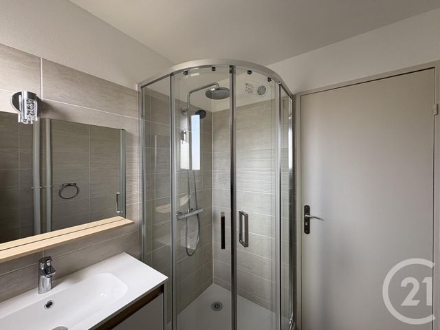 Afficher la photo en grand Appartement F2 à louer - 2 pièces - 50,26 m2 - Dammarie Les Lys - 77 - ILE-DE-FRANCE