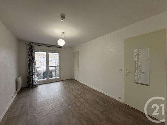 Appartement F1 à louer - 1 pièce - 26 m2 - Moissy Cramayel - 77 - ILE-DE-FRANCE