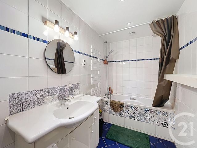 Maison à vendre - 5 pièces - 100 m2 - Moissy Cramayel - 77 - ILE-DE-FRANCE