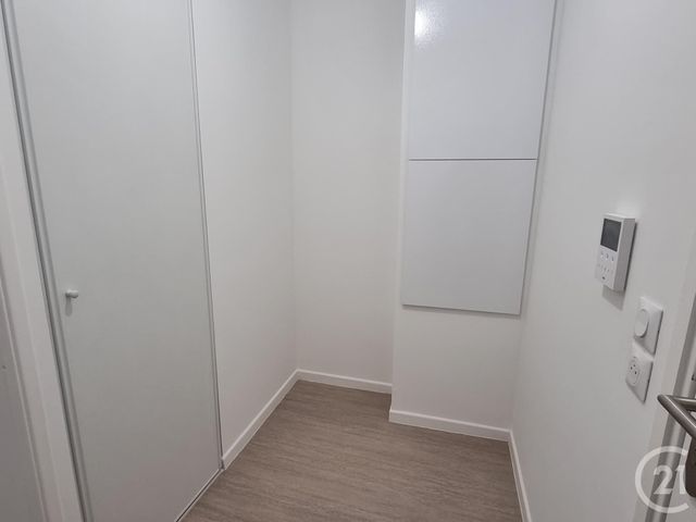 Appartement F2 &agrave; louer - 2 pi&egrave;ces - 43,42 m2 - Savigny Le Temple - 77 - ILE-DE-FRANCE