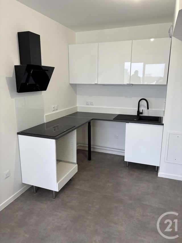 Appartement F2 &agrave; louer - 2 pi&egrave;ces - 41,42 m2 - Savigny Le Temple - 77 - ILE-DE-FRANCE