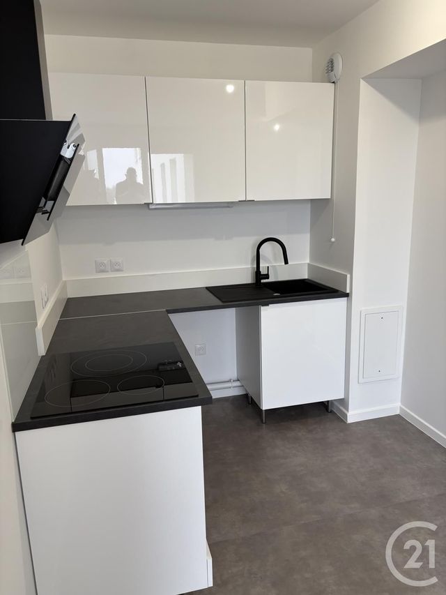 Appartement F2 &agrave; louer - 2 pi&egrave;ces - 41,42 m2 - Savigny Le Temple - 77 - ILE-DE-FRANCE