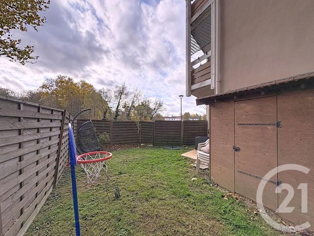 Appartement F3 &agrave; vendre - 3 pi&egrave;ces - 60,90 m2 - Savigny Le Temple - 77 - ILE-DE-FRANCE