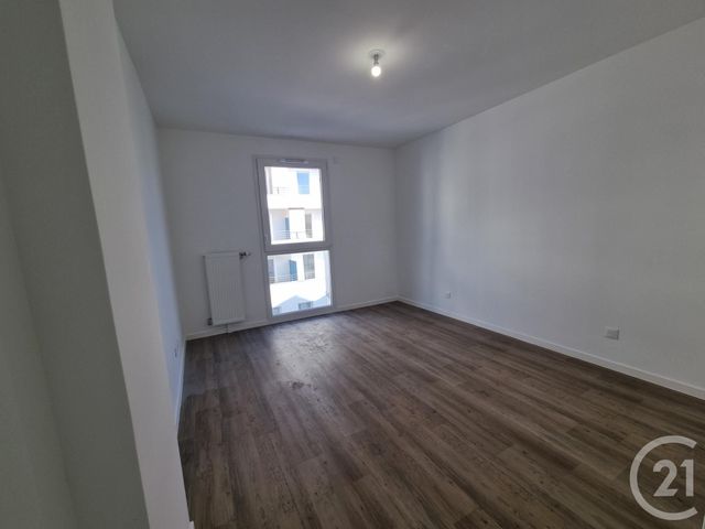 Appartement F3 &agrave; louer - 3 pi&egrave;ces - 58,06 m2 - Savigny Le Temple - 77 - ILE-DE-FRANCE