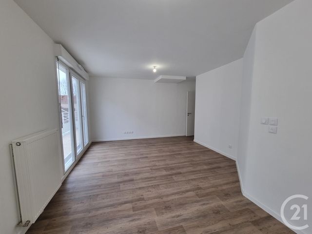 Appartement F3 &agrave; louer - 3 pi&egrave;ces - 58,06 m2 - Savigny Le Temple - 77 - ILE-DE-FRANCE