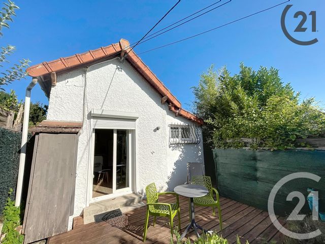 Maison &agrave; louer - 2 pi&egrave;ces - 41 m2 - Combs La Ville - 77 - ILE-DE-FRANCE