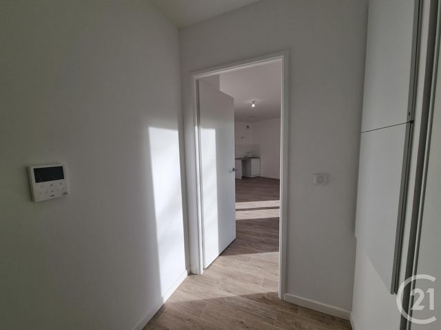 Appartement F3 &agrave; louer - 3 pi&egrave;ces - 62,32 m2 - Savigny Le Temple - 77 - ILE-DE-FRANCE